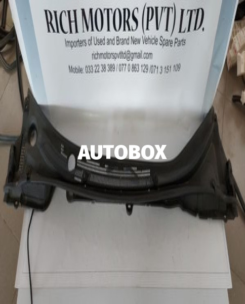 Honda Grace GM4 Wiper Panel  For Sale
