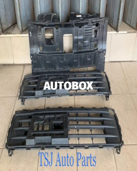 Suzuki Wagon RFX MH55S Upper Shell Base -Lower Grill For Sale