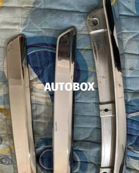 Toyota Premio NZT260 Bonnet Garnish - Dicky Garnish For Sale