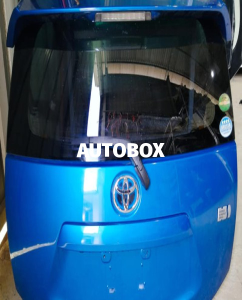 Toyota Aqua Complete Dicky Door for sale
