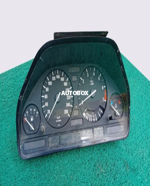 BMW E34 Meter Cluster