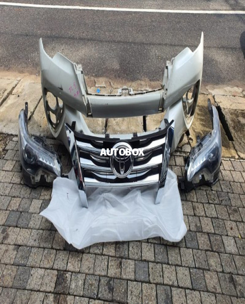 Toyota Fortuner 2018 Grille