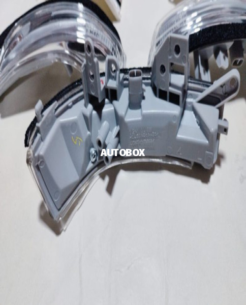 Toyota Prius W30 side mirror winker light