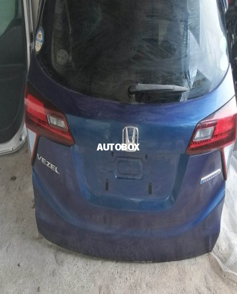 Honda Vezel Hybrid RU3 Dicky Door Complete – Recondition