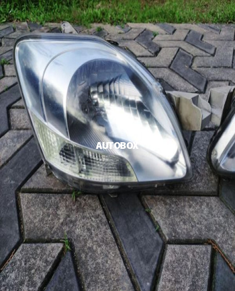 Toyota Yaris headlights for sale