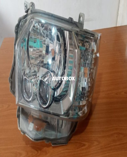 Toyota KDH 2018 Head Light for sale