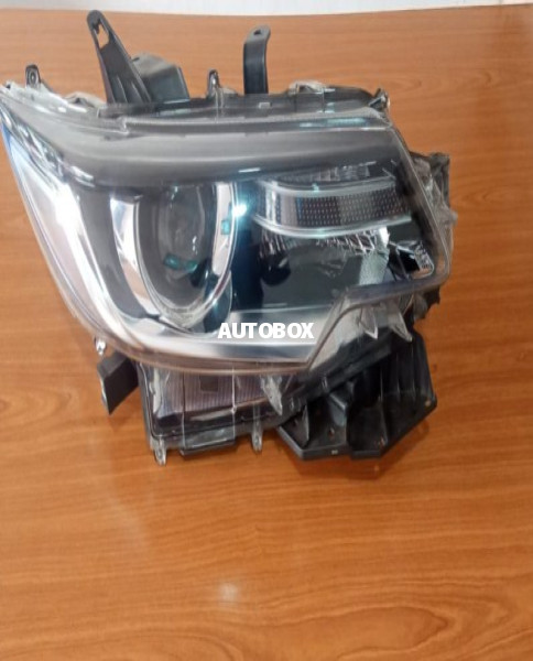 Toyota Premio 260 2010 Head Light for sale