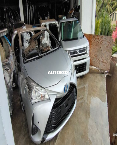 Toyota Vitz KSP130 face cut For Sale