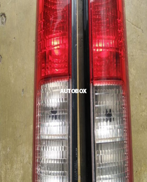 Suzuki Every DA64 Wagon tail Light