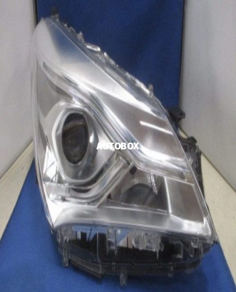 Toyota Vitz Headlight