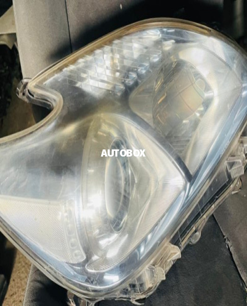 Toyota W30 prius Head Light