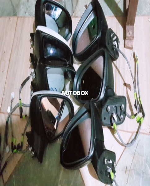Toyota Axio 161 and 165 Side Mirrors