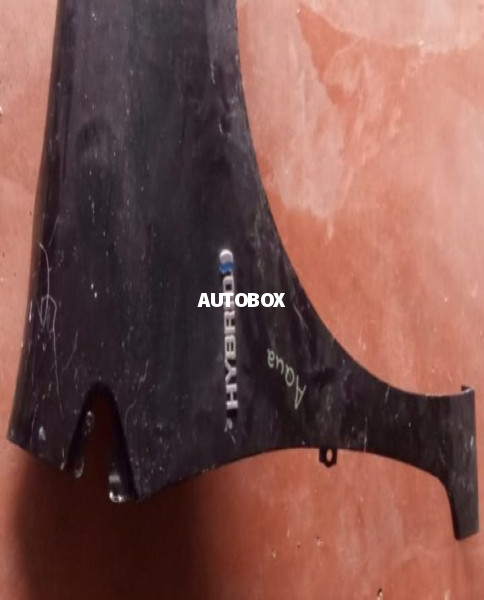 Toyota Aqua Fender LR