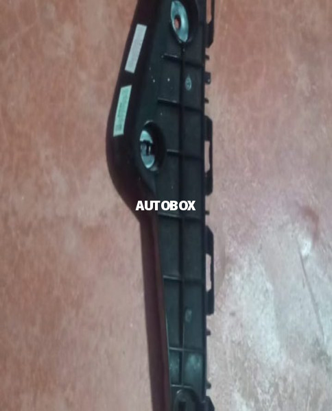 Toyota Axio 161 Front Buffer Retainer