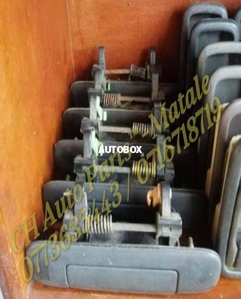 Nissan Sunny FB14 Door Handle
