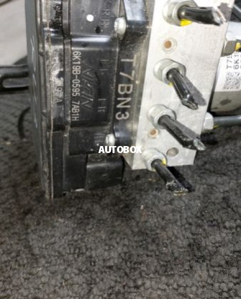 Honda Vezel RS RU3 ABS unit T7BN3