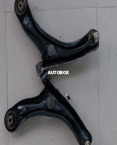 Honda Vezel RU3 Lower Arm.