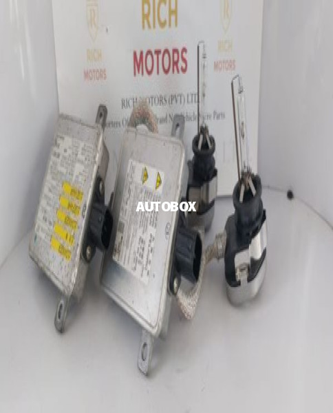 Tata  Xenon HID Headlight Ballast with Igniter and Bulb