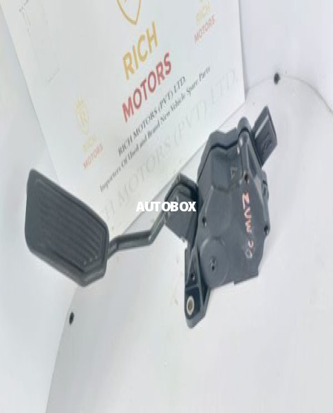 Toyota Prius30 Zvw30 Accelarator paddle