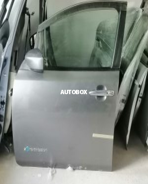 Nissan Leaf (AZE0) LH Front Door