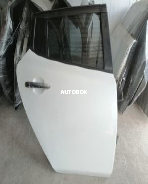 Nissan Leaf (AZE0) RH Rear Door